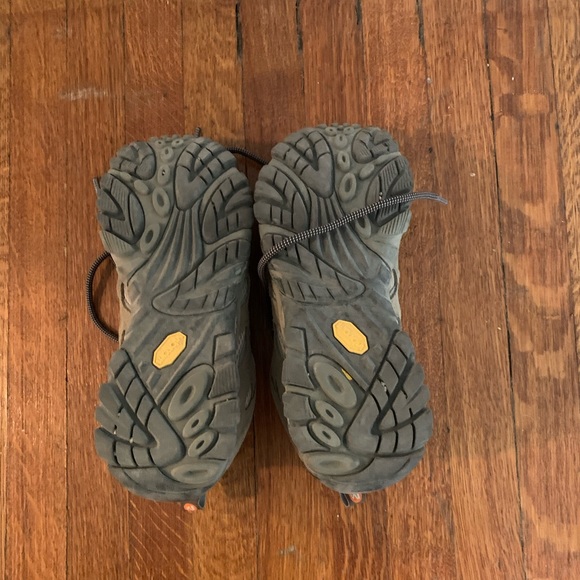 Size 8.5 - Merrell Hiking Boots - Picture 3 of 4